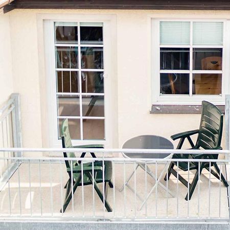 Apartmenthaus Chrischanshof Rostock Exterior photo